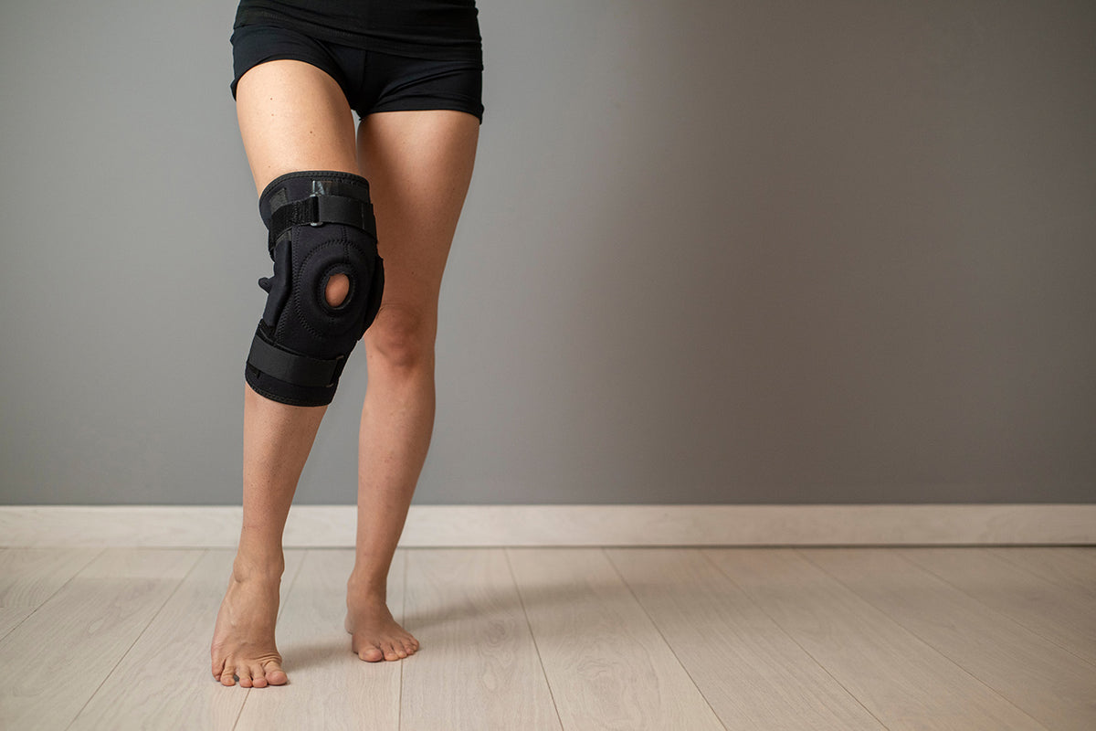 What to Wear Under a Knee Brace  Wearing a Knee Brace Over Pants - Ortho  Bracing