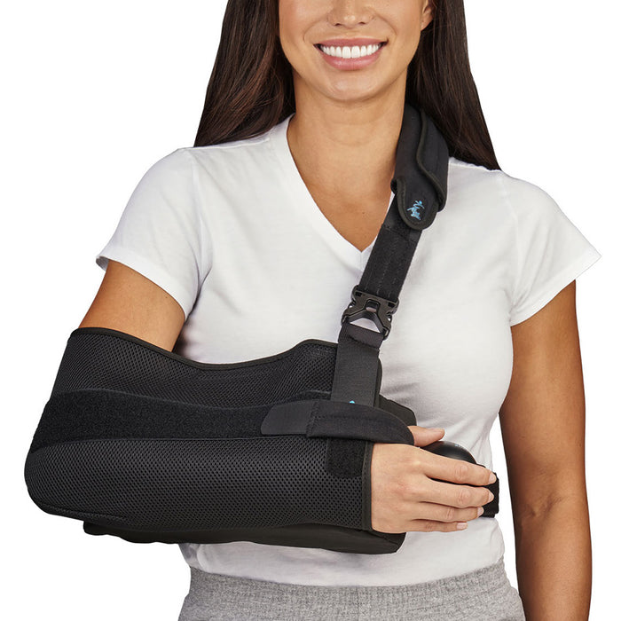 woman wearing the Med Spec Outrigger II Shoulder Immobilizer